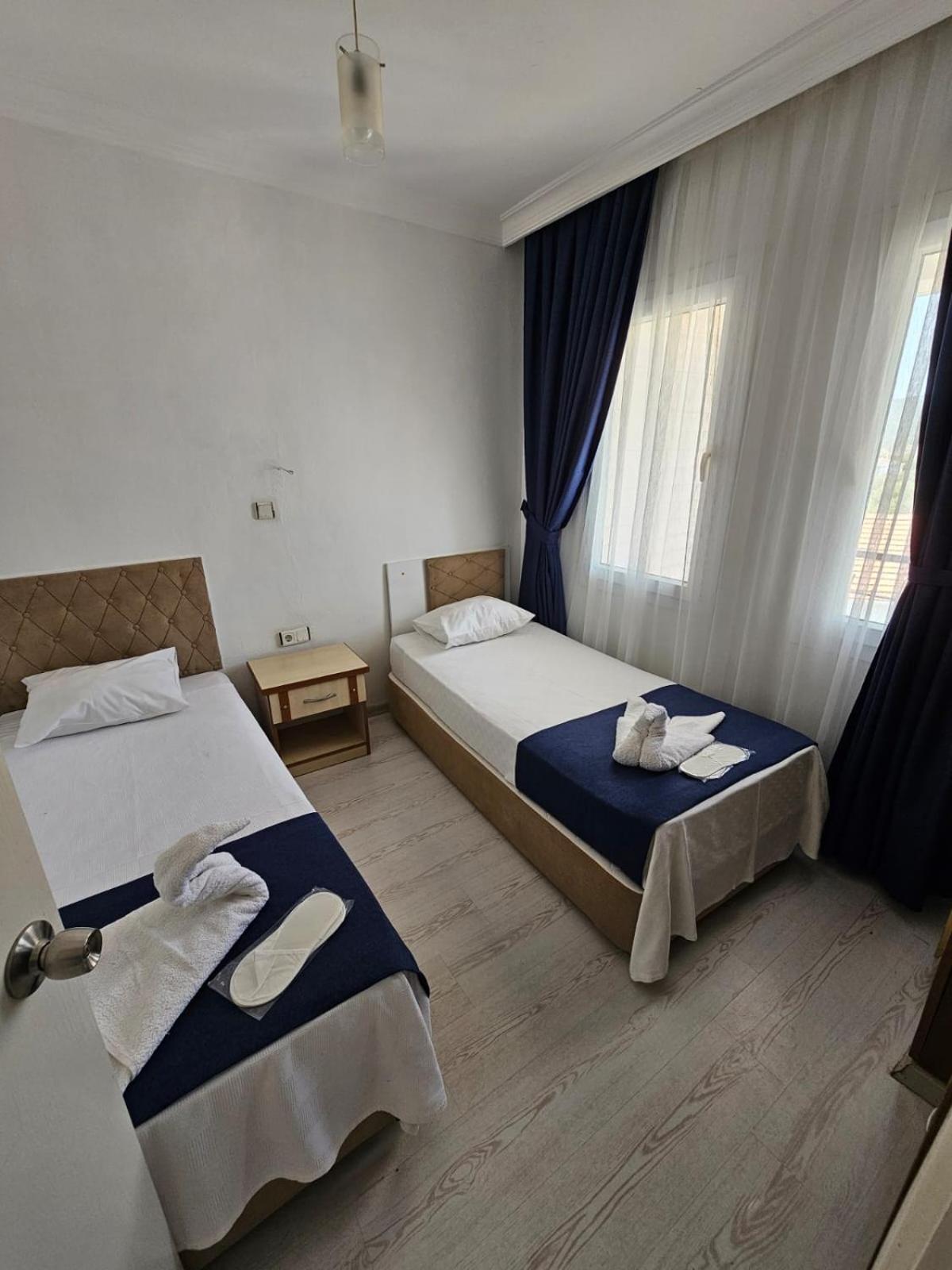 Yenifoca Ersan Hotel Kültér fotó