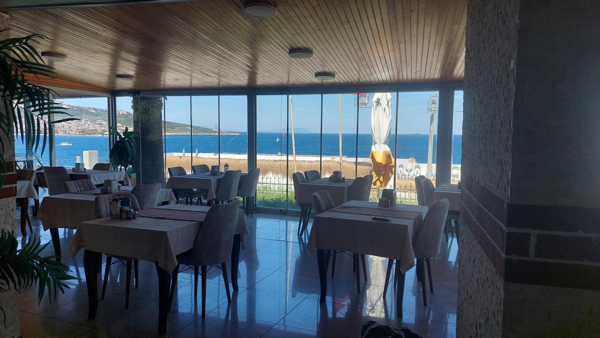 Yenifoca Ersan Hotel Kültér fotó
